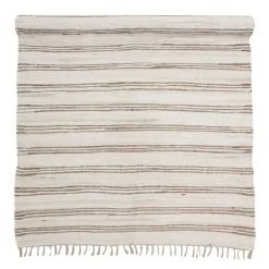 byRoom Teppich mit Streifen