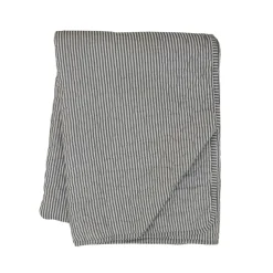 Krasilnikoff Quilt mit dünnen Streifen, Schwarz/Weiß